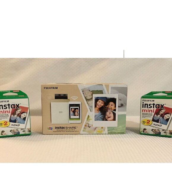 Fujifilm Instax Share SP‑2 Smartphone Printer Kit- Gold- New in Box + Bonus Film - Picture 2 of 13
